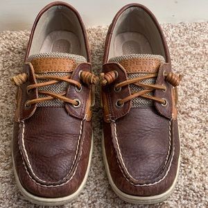 Sperry boat shoes